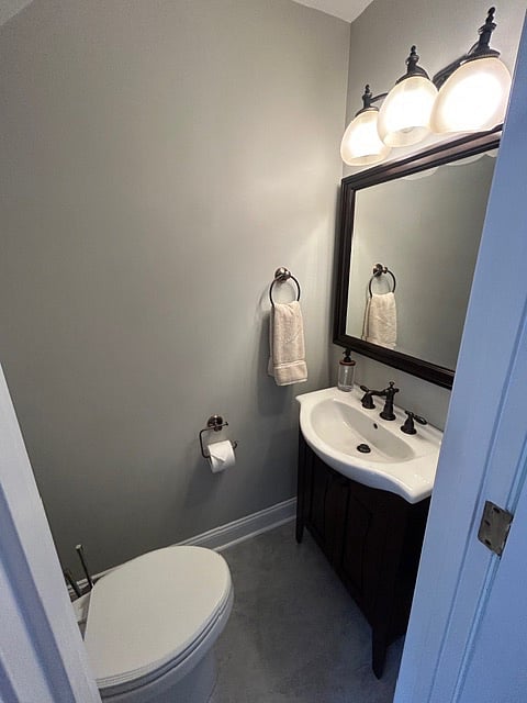 Half Bath (L1)