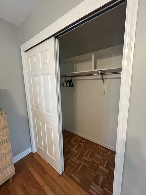 2nd Bed closet