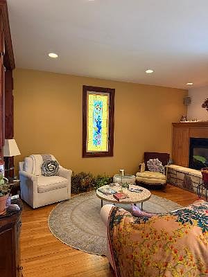 sitting area just off the kitchen and dining room