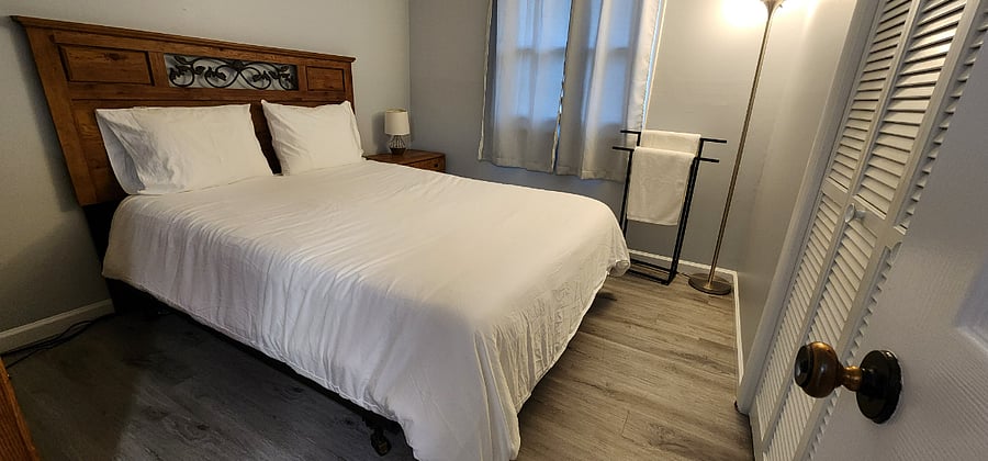 Queen Bedroom #2