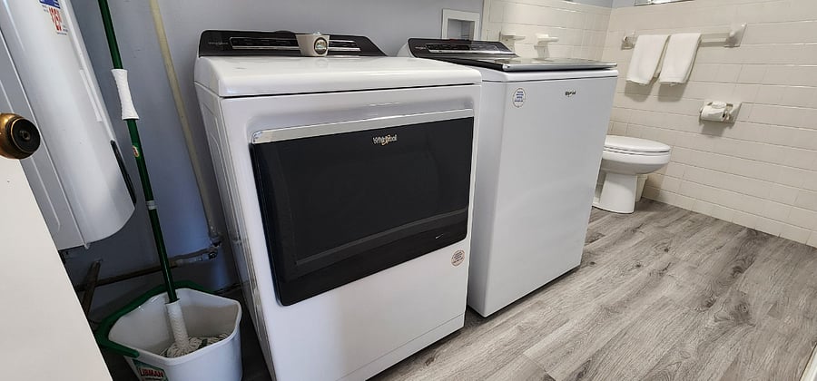 Washer/Dryer with half bath