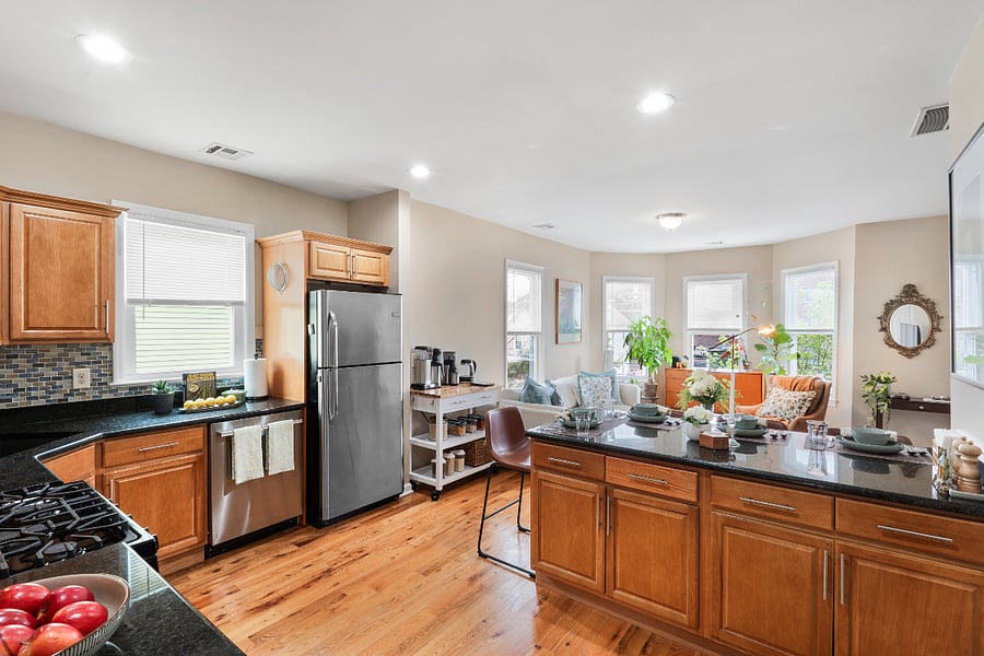 Kitchen overlooks
Bay Windows