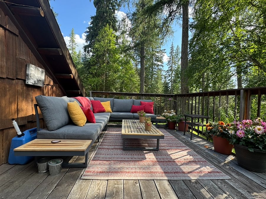 upstairs deck