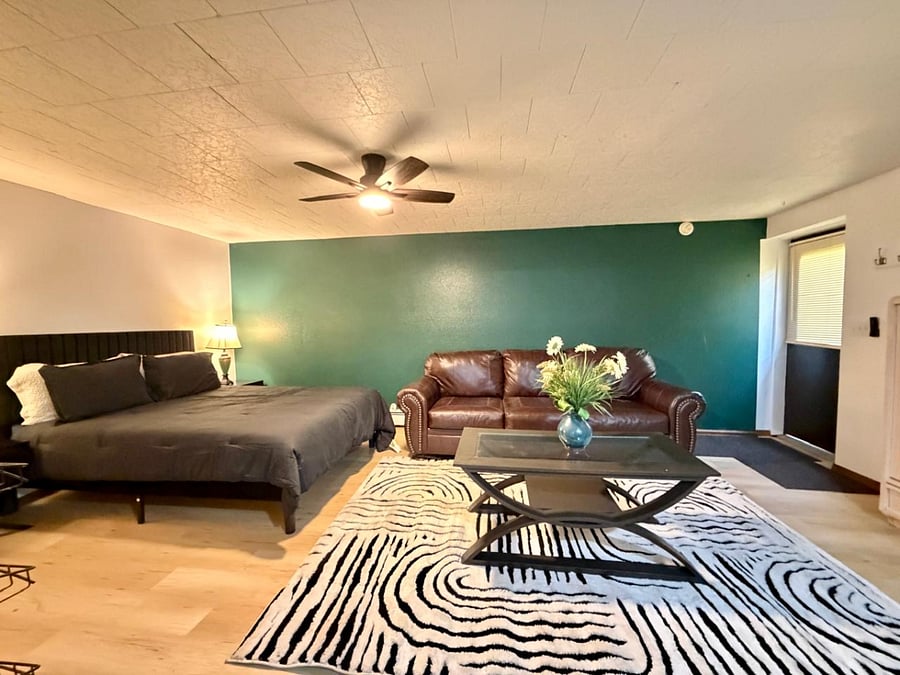 Furnished Finder property 970208_1 photo 1