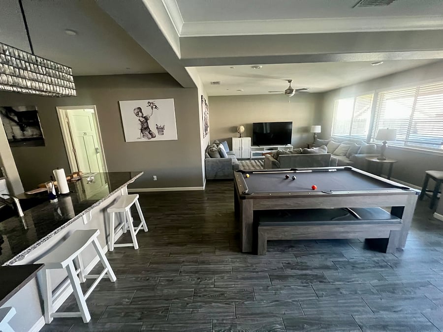 Shared common areas: Living room, Pool Table, Dining Room, Kitchen (Dishwasher not included).