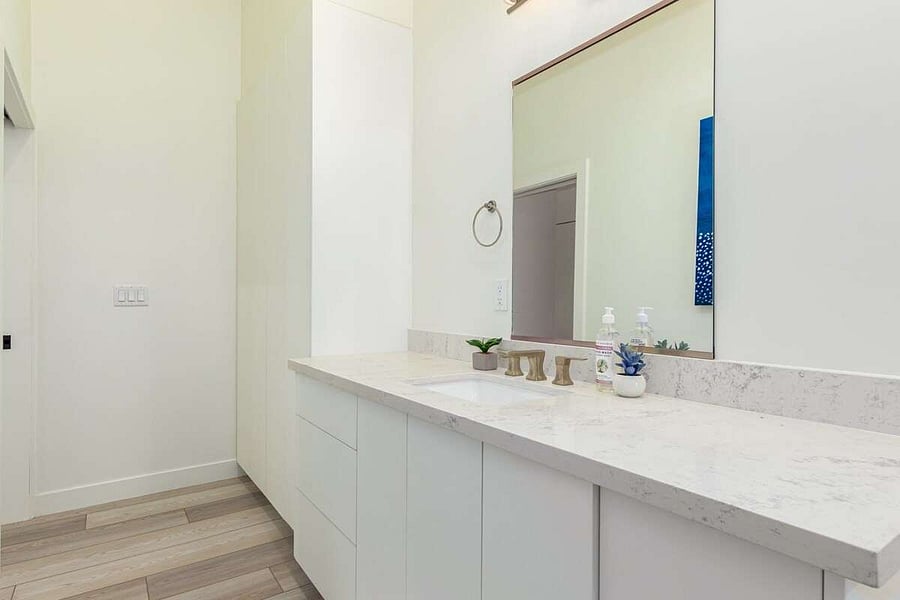 2nd Bathroom