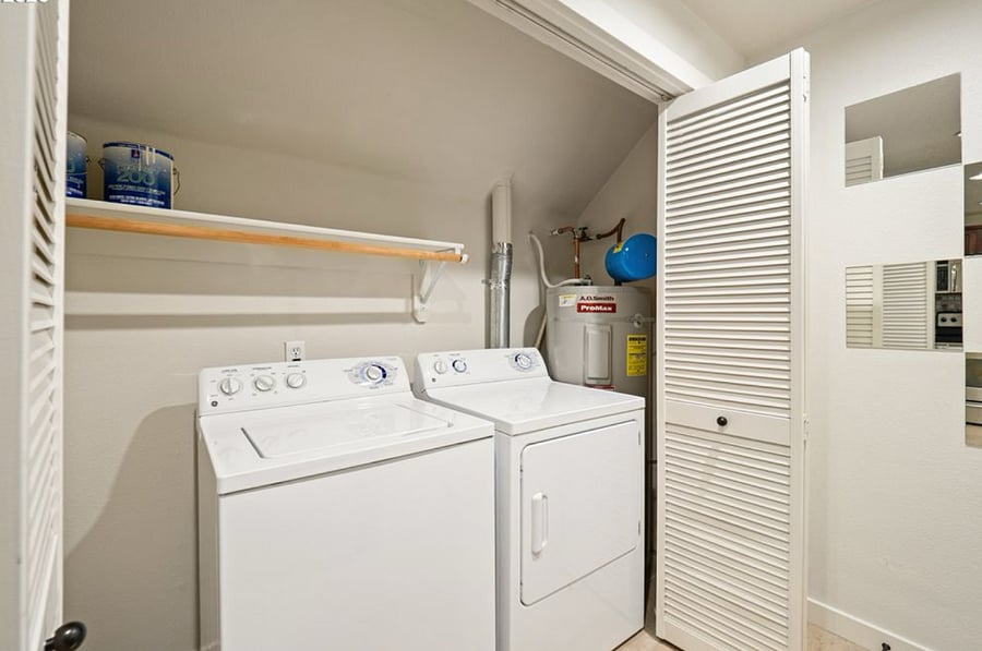 With your own private washer and dryer in-unit, you never have to go to a laundry mat.