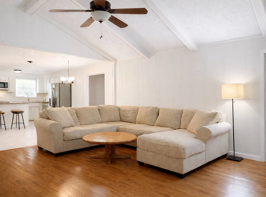 Living Room/Kitchen
