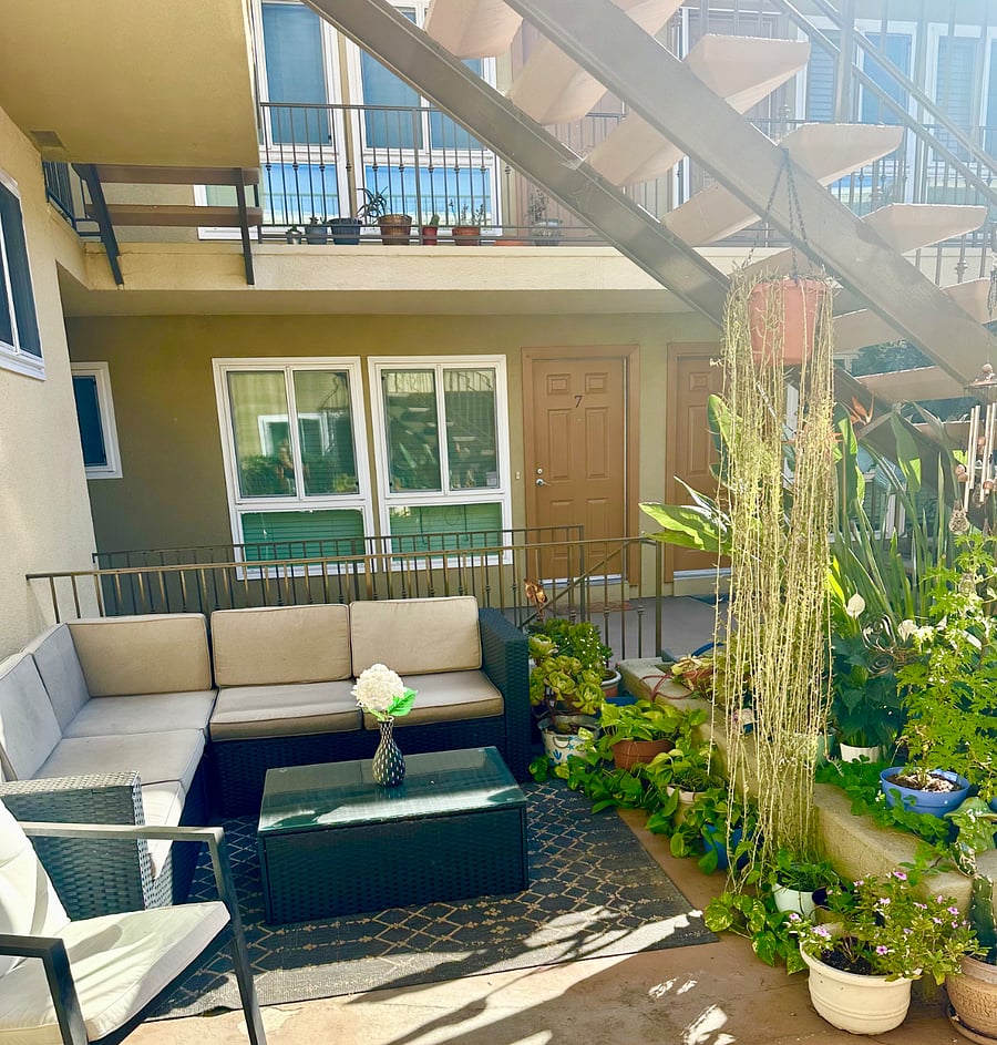 Shared outdoor patio space / courtyard