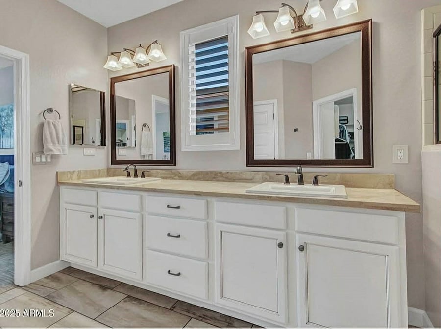 Ensuite