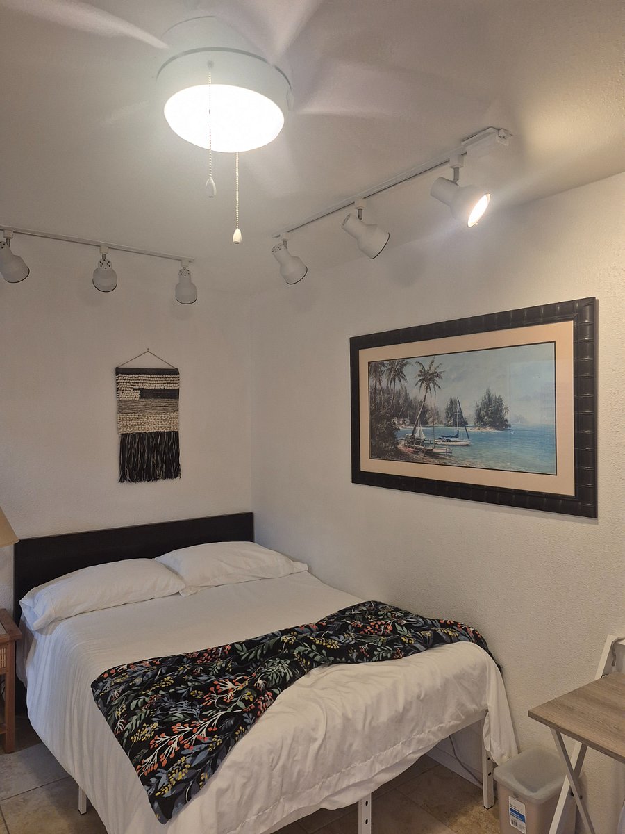 A 3rd bed Double bed in open area
