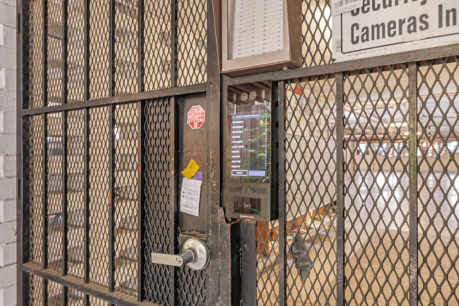 Digital access of complex entrances