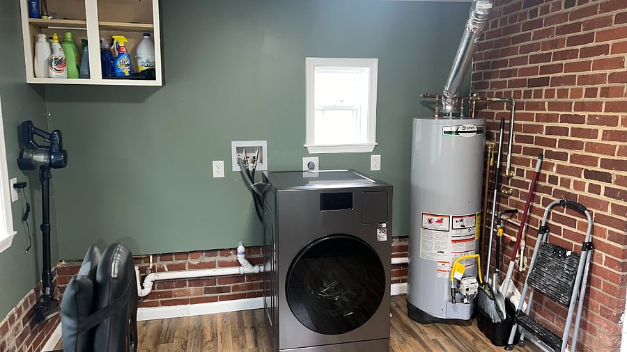 Washer/Dryer combo machine.