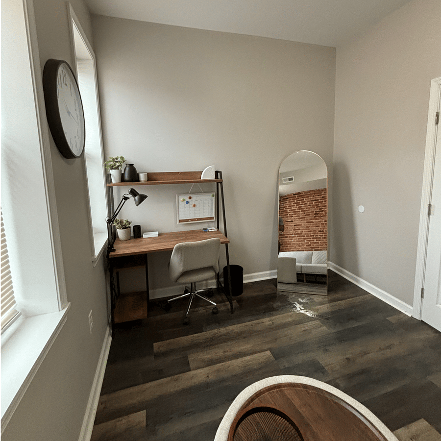 2nd fl. suite office/flex room. desk.