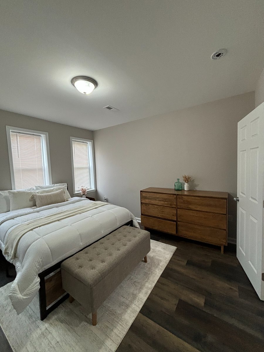 3rd. fl suite Bedroom