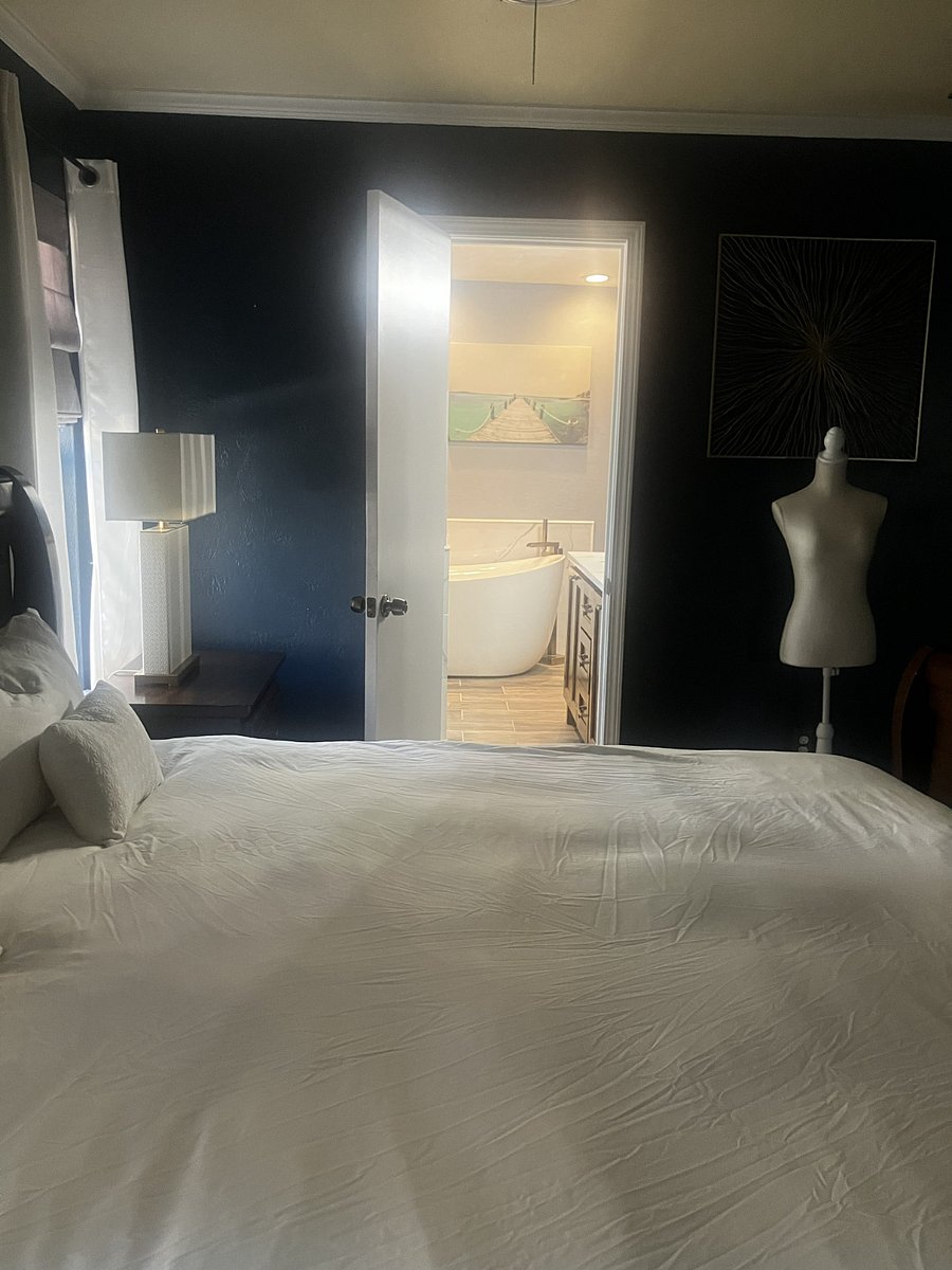 Master bed and bath