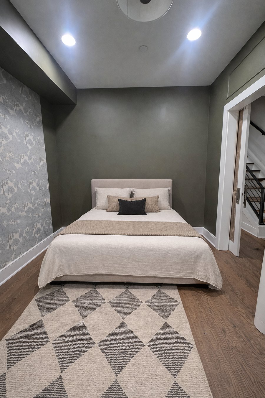 There is currently a desk in here, but it would be replaced with a full-sized bed at your request
