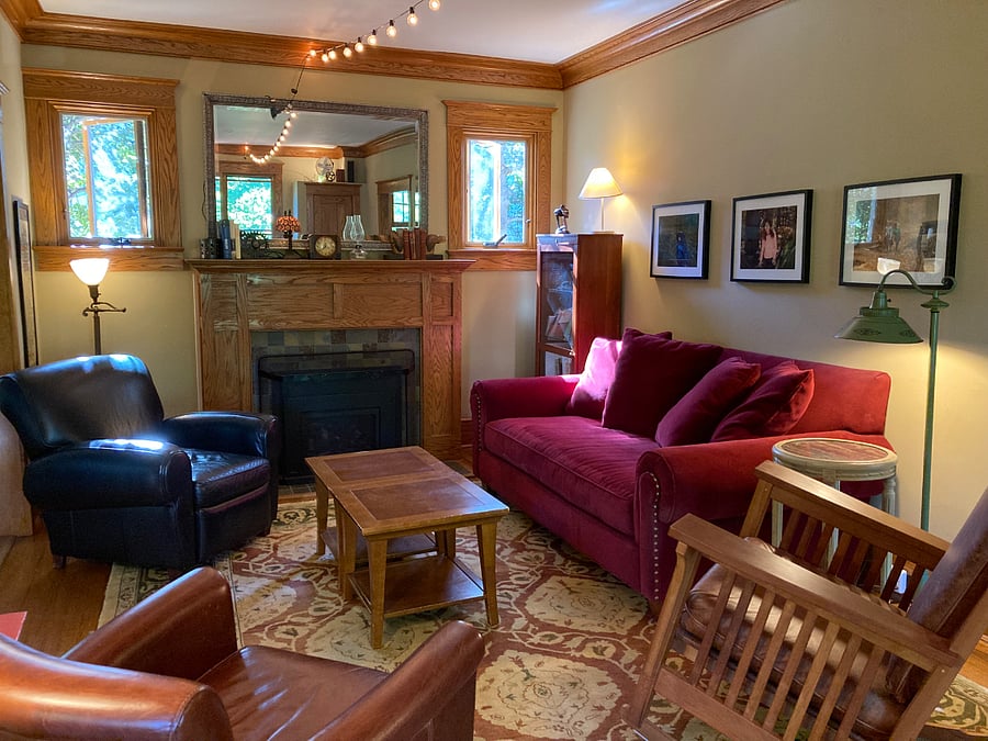 Living room with working gas fireplace