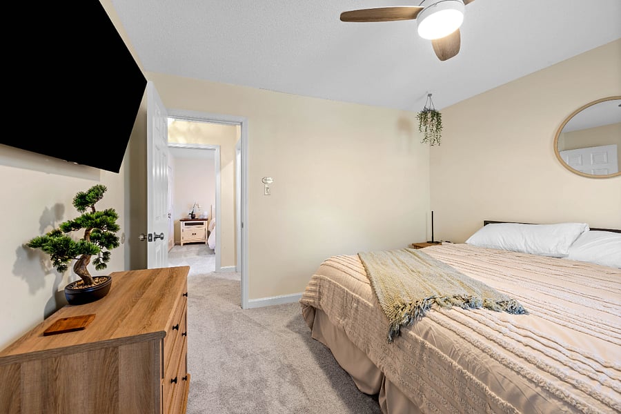 2nd Floor: 2nd Bedroom / King Bed / 43" Insignia television set