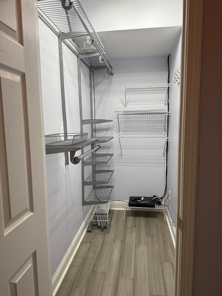 Extra walk in closet 
