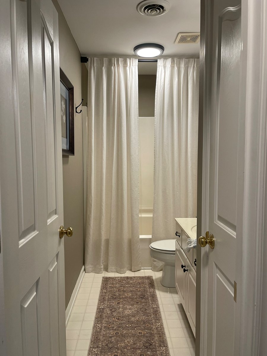 Upstairs bathroom