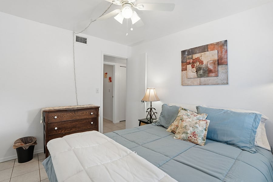 Queen Room