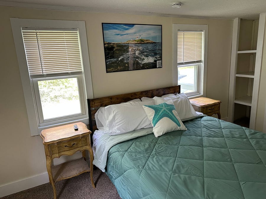 Queen beds available as needed for mid-term guests.