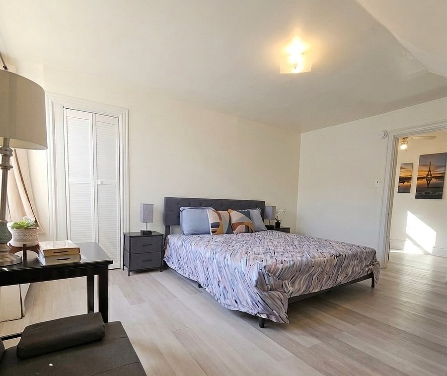 3rd floor bedroom