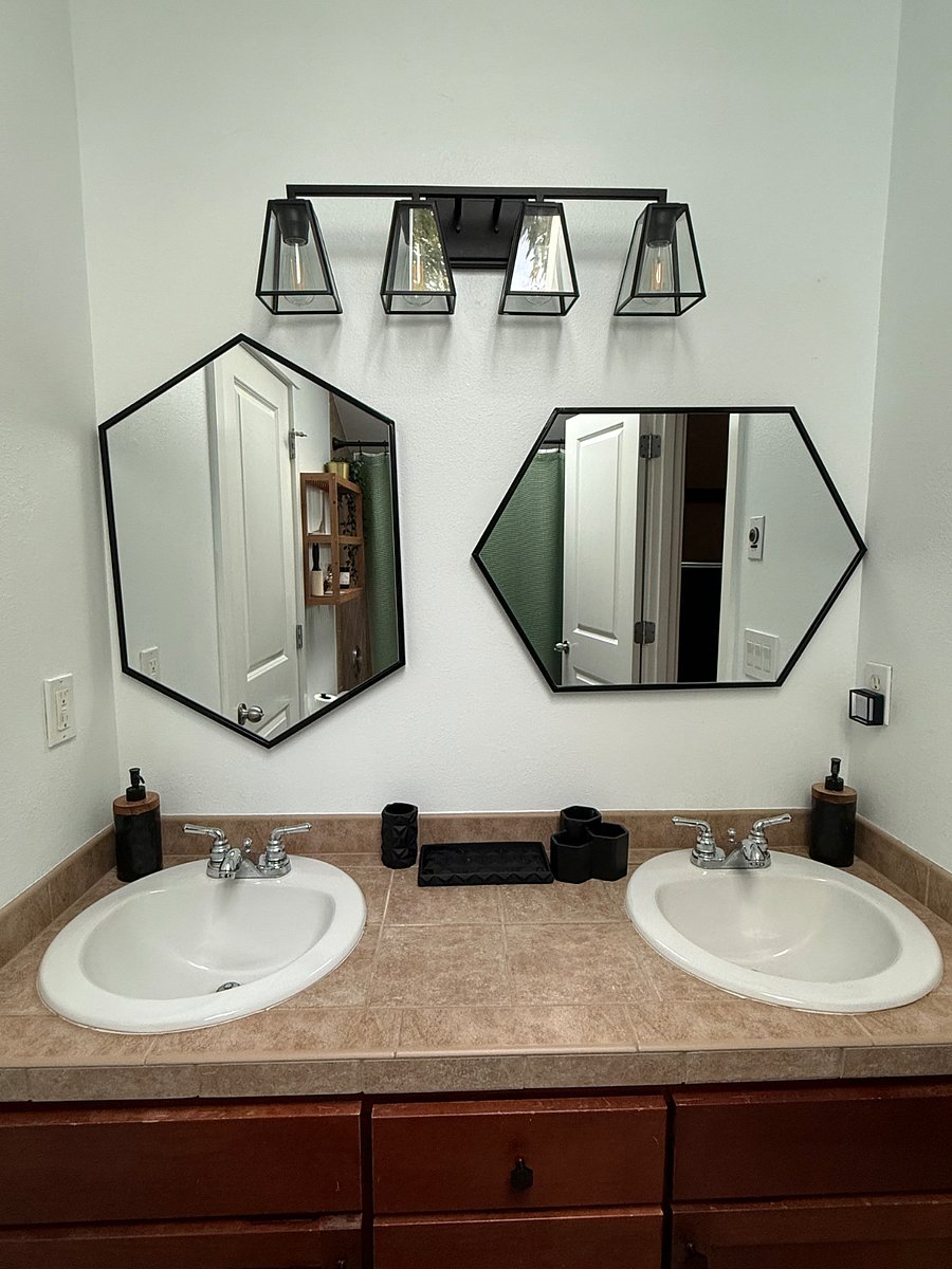 Primary full bathroom