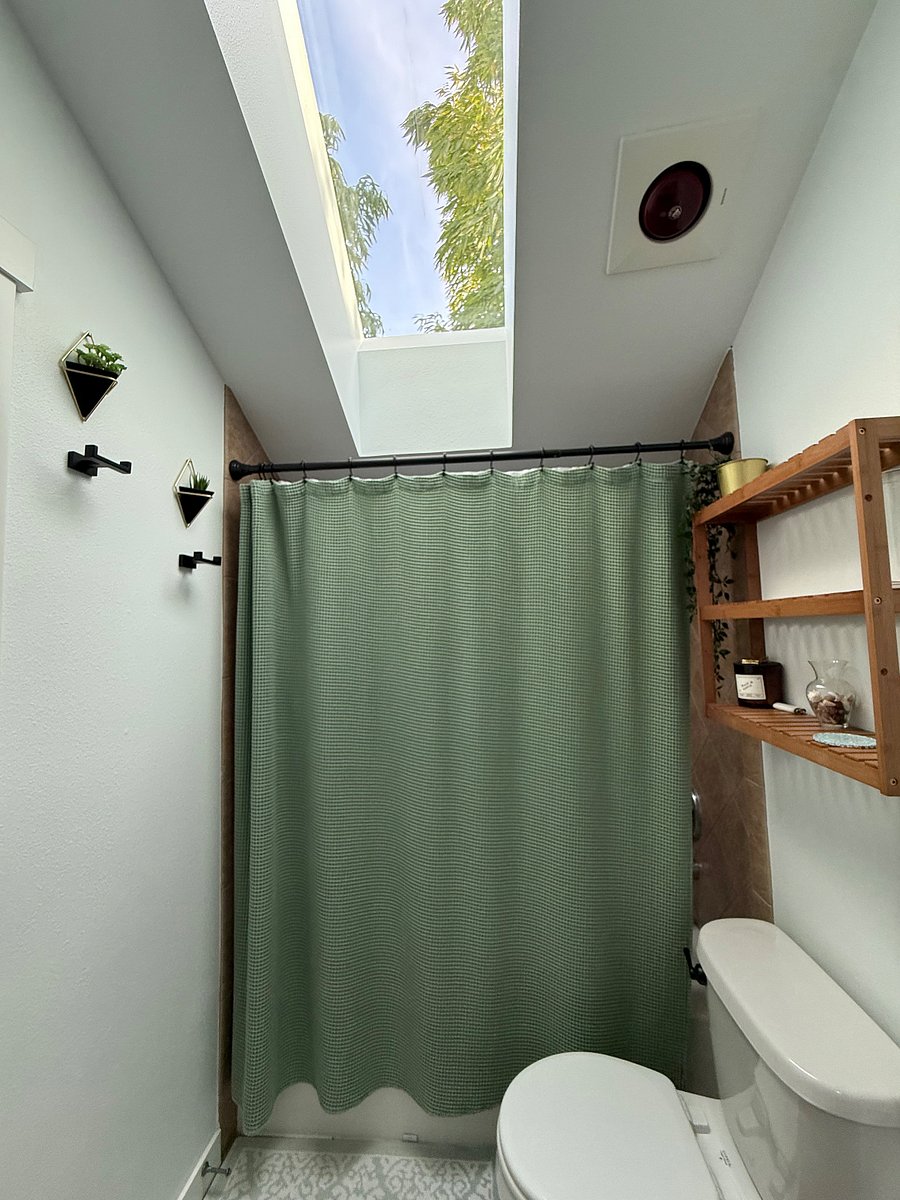 Primary full bathroom