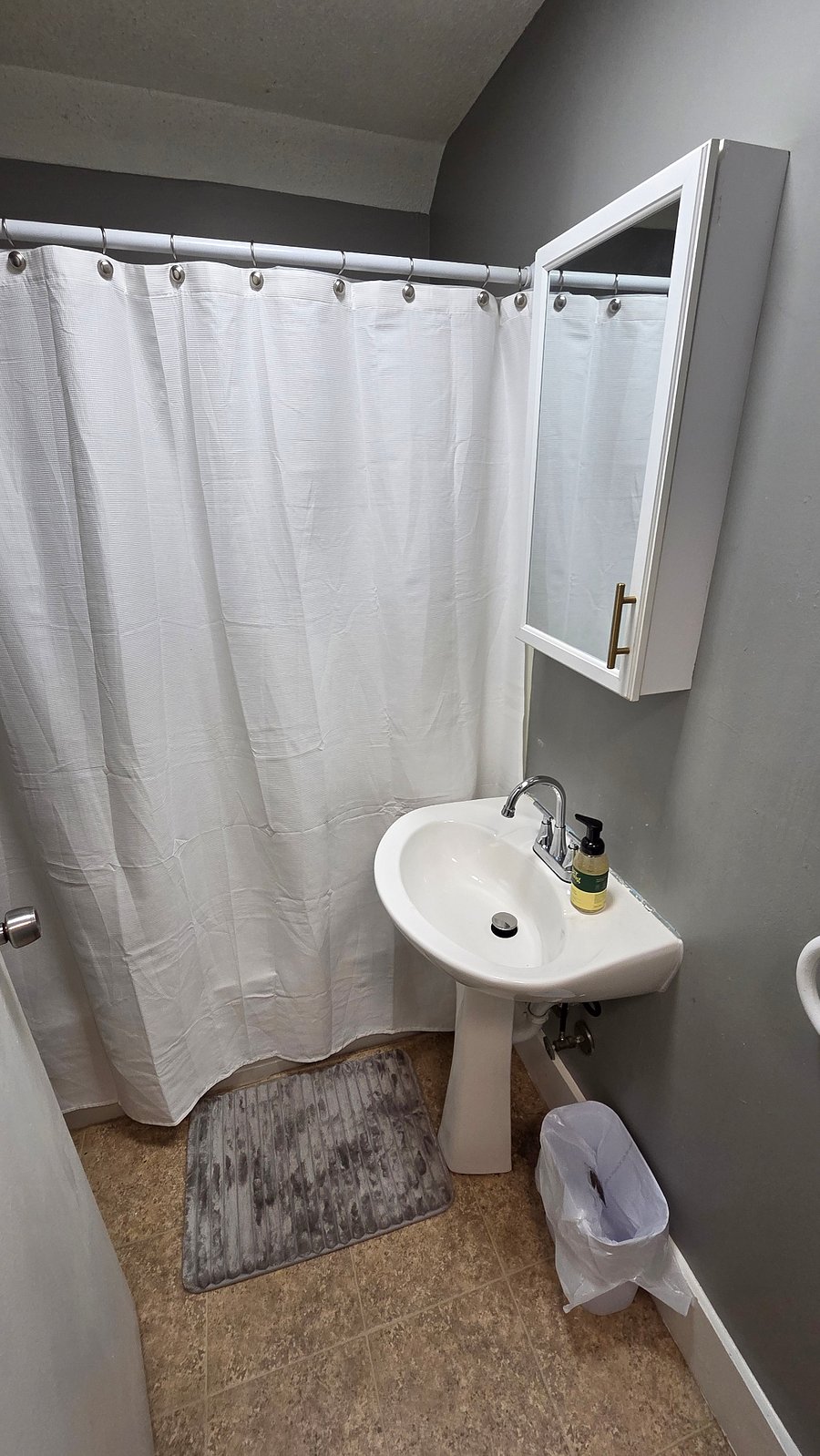 Furnished Finder property 972125_2 photo 12