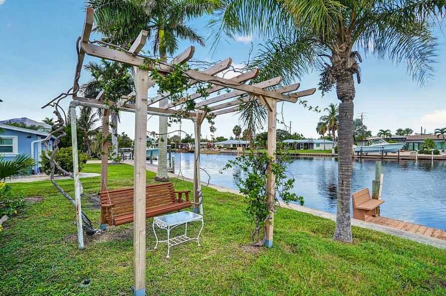 Furnished Finder property 972150_1 photo 25