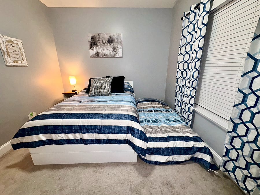 Room 2 with twin trundle pulled out.