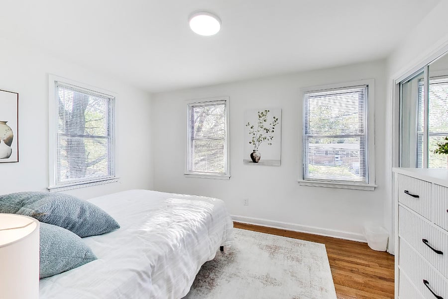 Primary Bedroom with Queen Bed