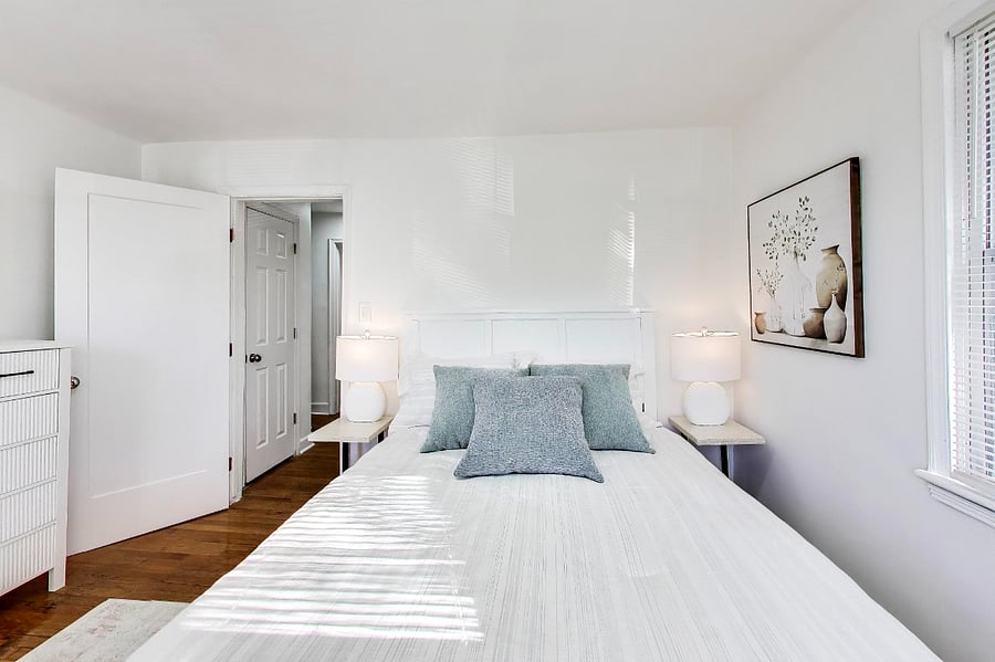 Primary Bedroom with Queen Bed