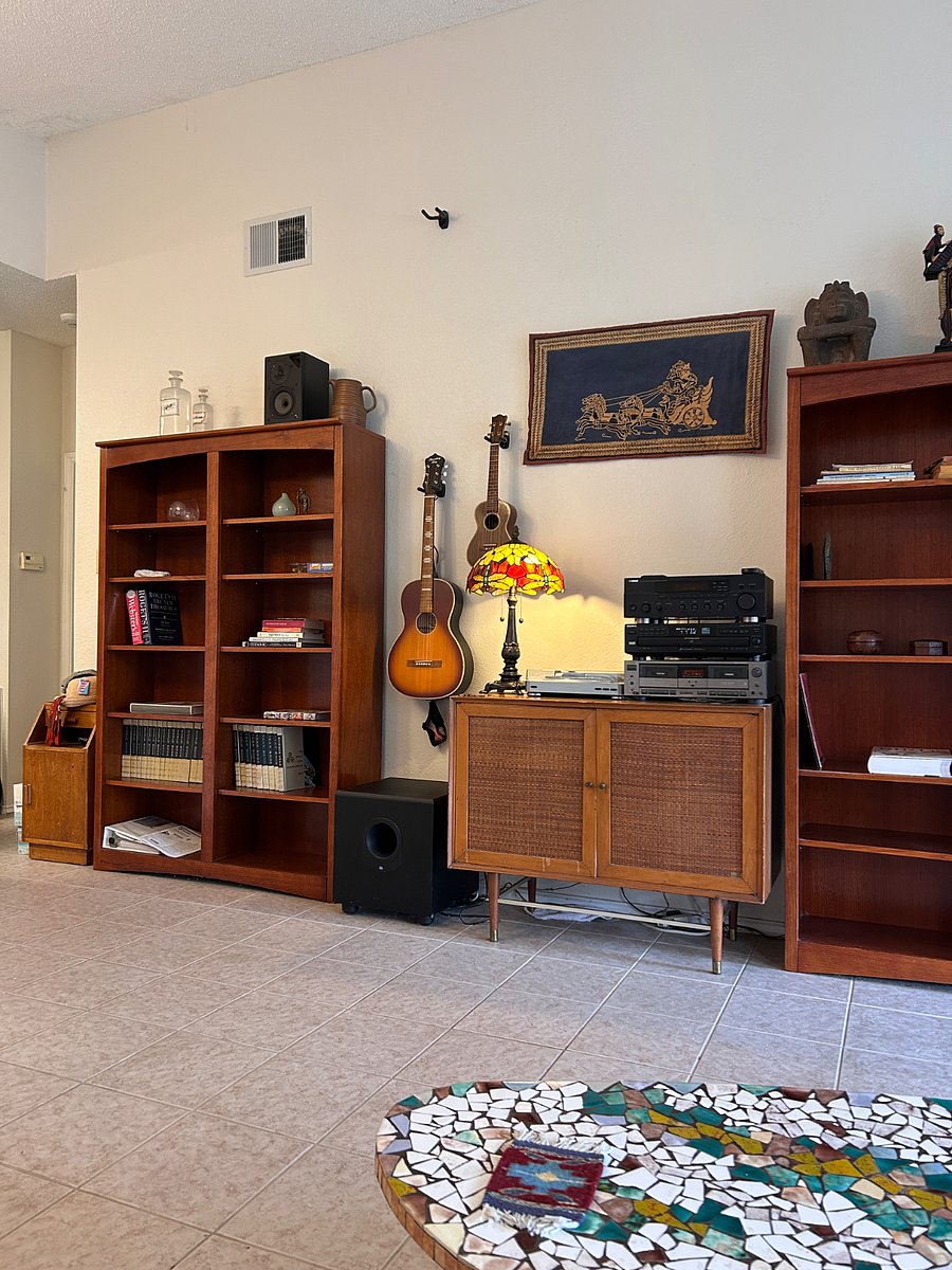 A guitar and ukulele are available for tenant use!