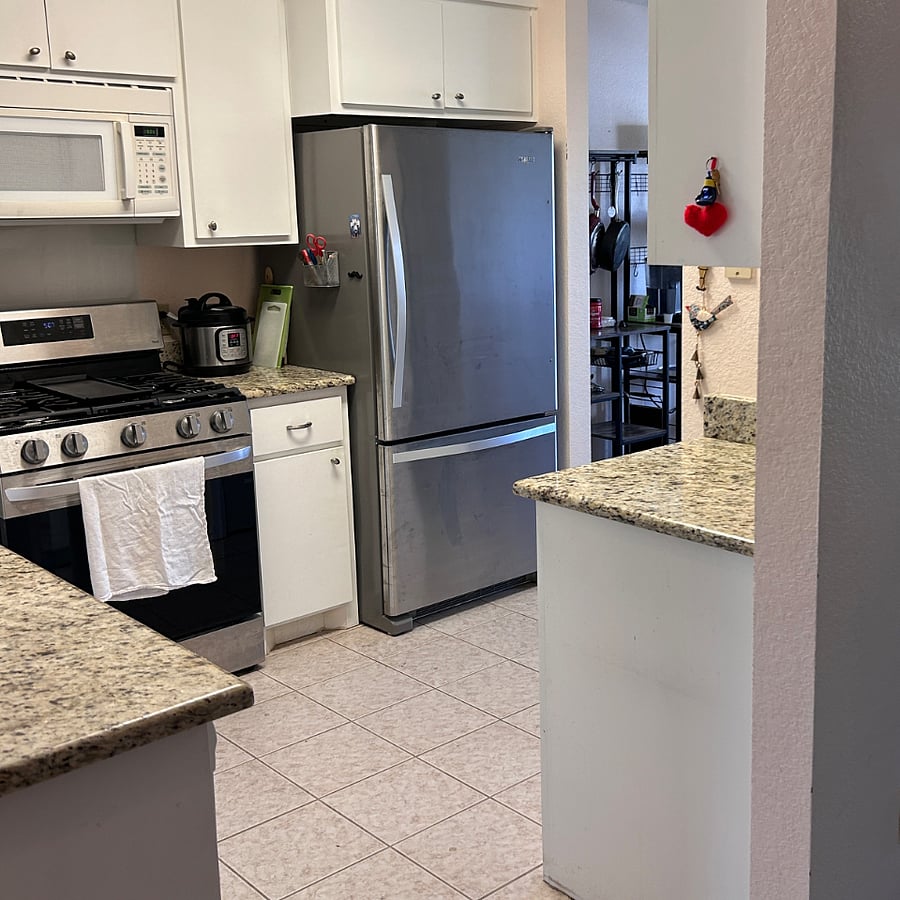 Granite countertops, gas range with convection, stainless steel appliances, dishwasher