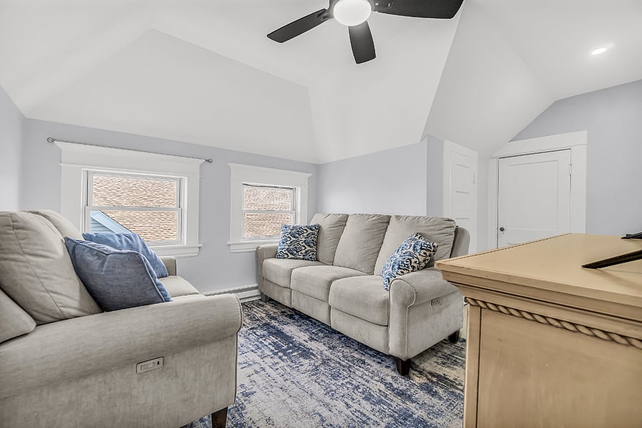 Private Living room with Smart TV