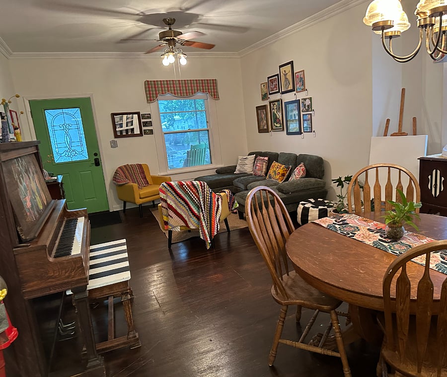 Spacious Dining Area