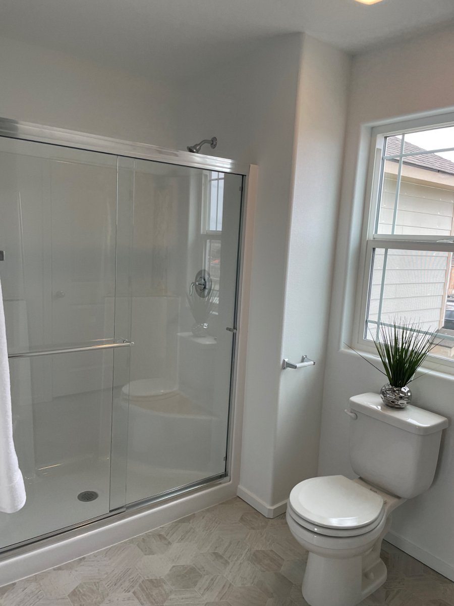 Bathroom #1- Master Bath