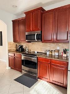 Furnished Finder property 972467_1 photo 9