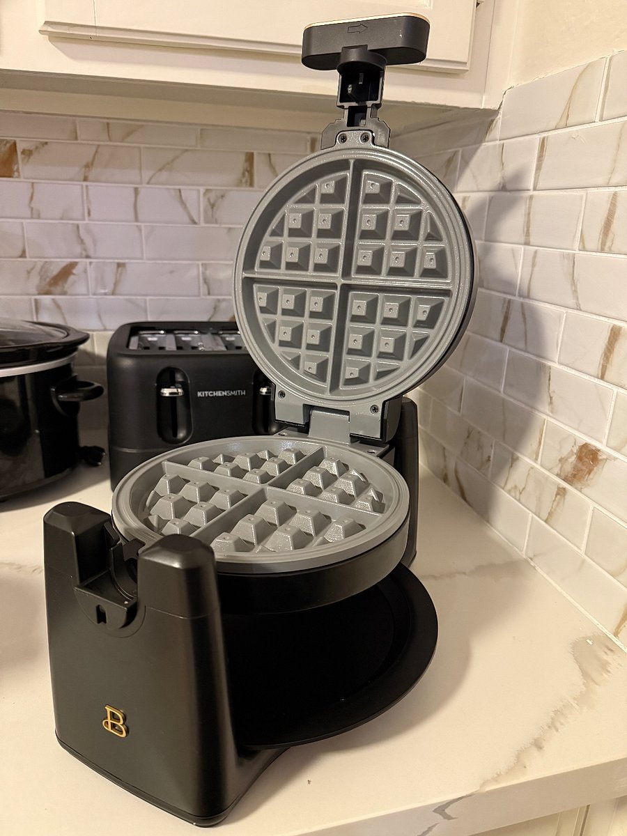 Waffle maker