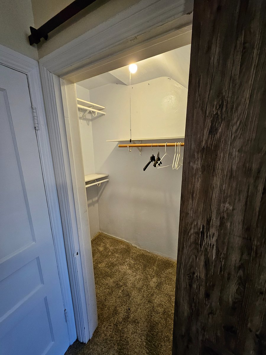 Main bdrm closet