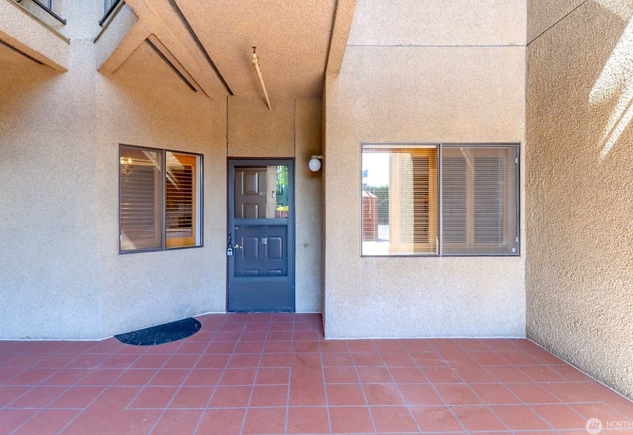 Entry doorway