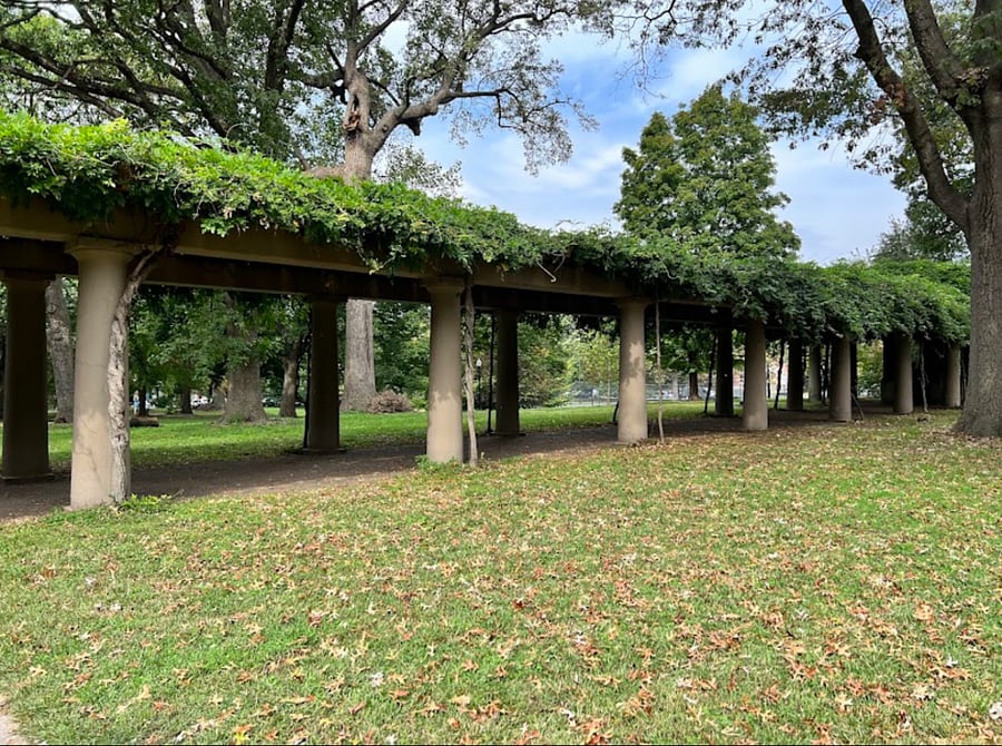 3 blocks to Central Park