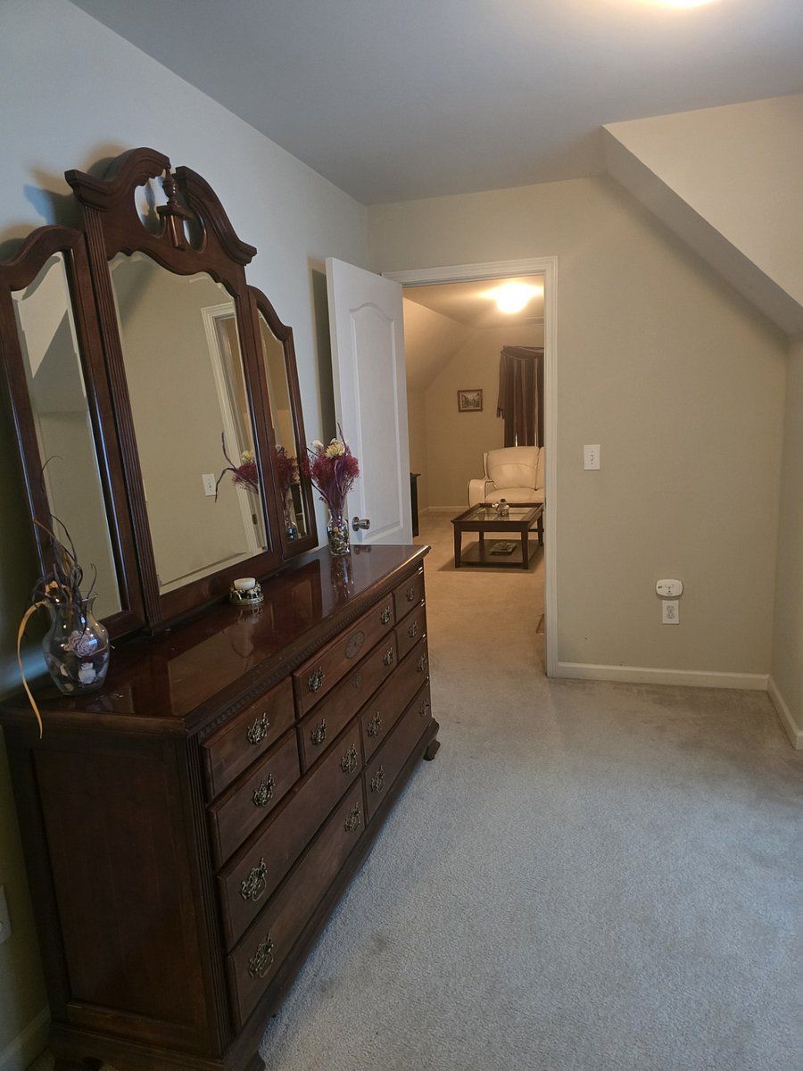 Furnished Finder property 972699_1 photo 3