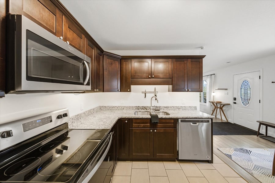 Furnished Finder property 972724_1 photo 11