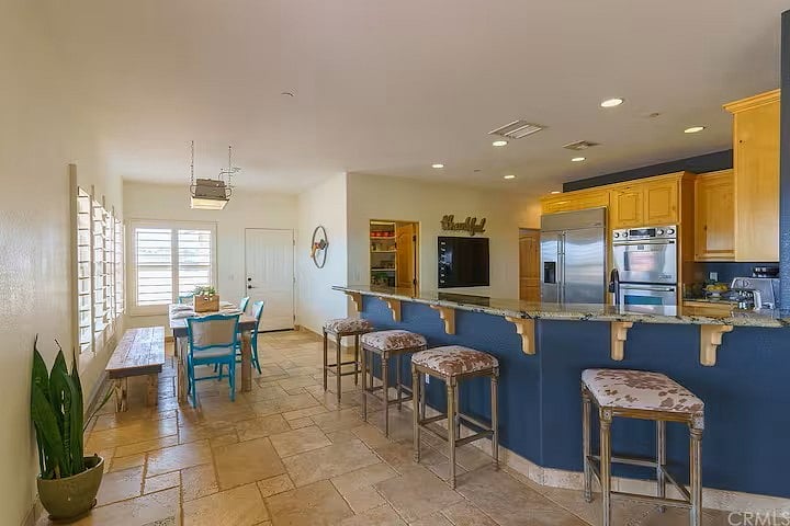 Furnished Finder property 972817_1 photo 3