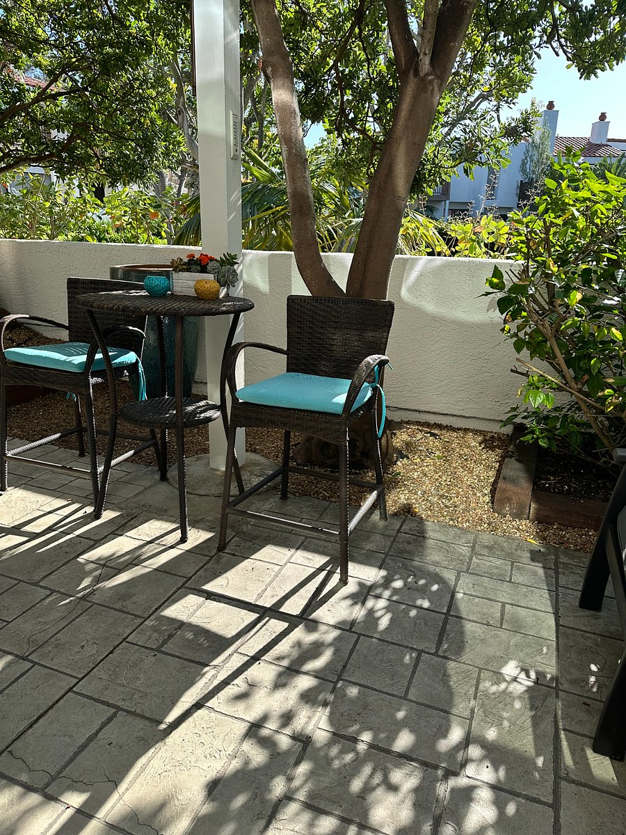 1st floor patio