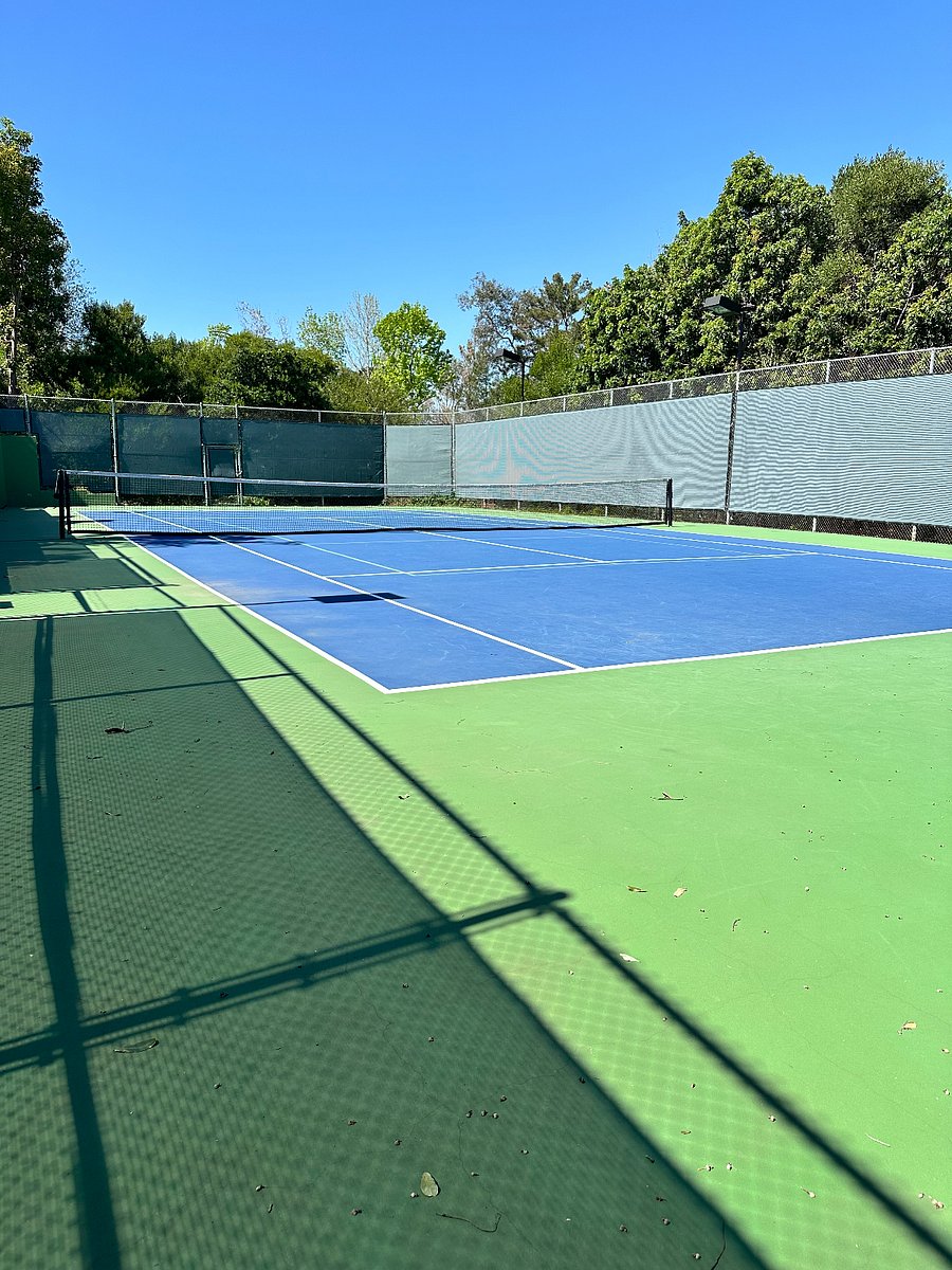 gated Nightly lit tennis & pickleball court